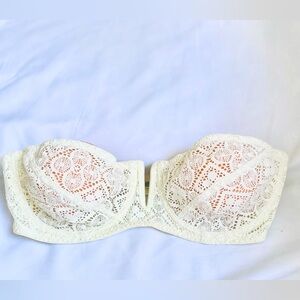 Free People Intimately light yellow bra. Size 32D